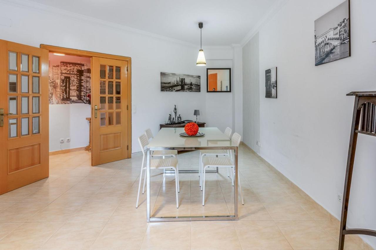 Spacious 2 Bdr Apartment W/ Patio By Lovelystay Armação de Pêra Dış mekan fotoğraf