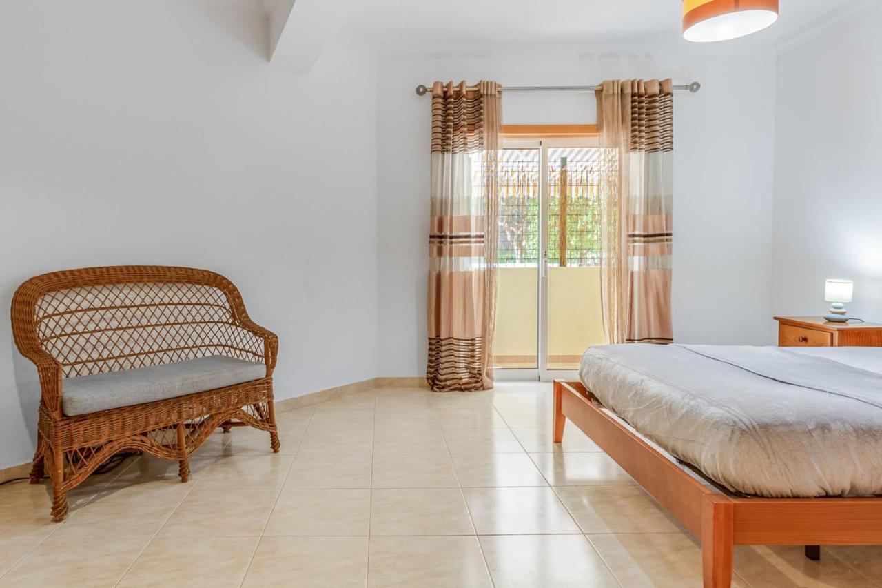 Spacious 2 Bdr Apartment W/ Patio By Lovelystay Armação de Pêra Dış mekan fotoğraf