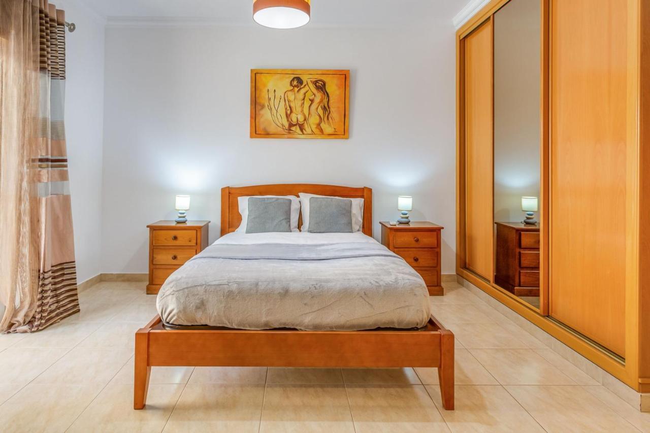 Spacious 2 Bdr Apartment W/ Patio By Lovelystay Armação de Pêra Dış mekan fotoğraf
